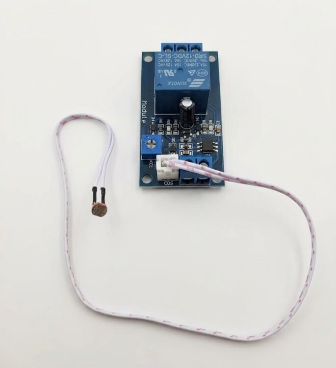 Módulo Relé Fotovoltaico 12V con LDR